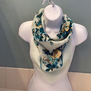 Collections Vintage Scarf 30 X 30 in Powder Blue with Flowers / Fringe Edges